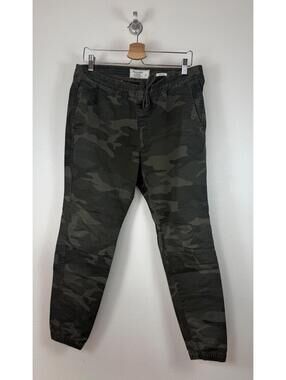 Abercrombie & Fitch Green Camo Joggers Pants - Men's Large w/ stretch